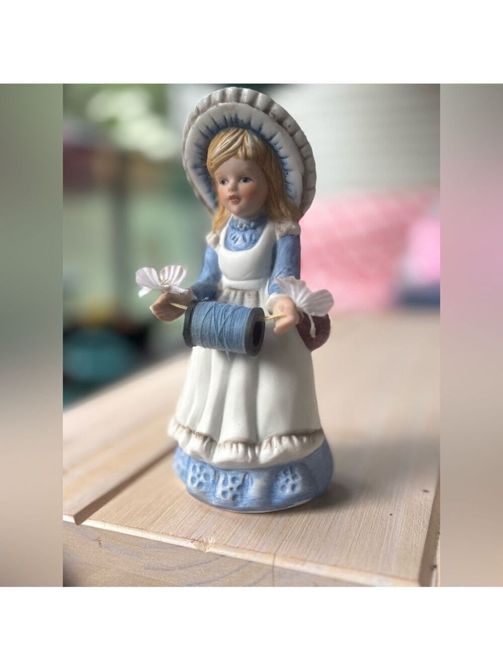VINTAGE Blue & White Porcelain Seamstress Figurine • Thread & Pins Craft Lady - Picture 5 of 16